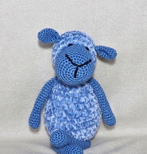 Gehaakt schaap handgemaakt donker blauw